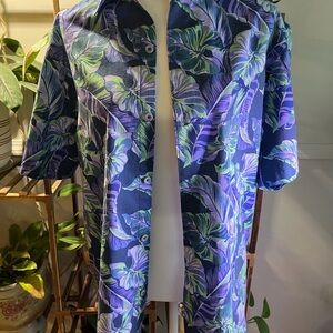 Tommy Bahama Floral Short-Sleeve Button-Down Shirt Sz M